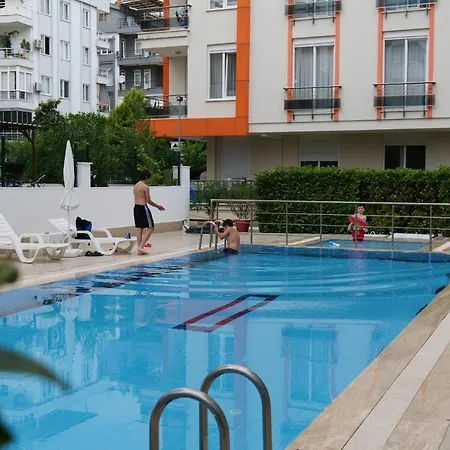 Konyaalti - Liman - - Lueks Ve Huzurlu Sitede Guezel Bir Daire * Antalya