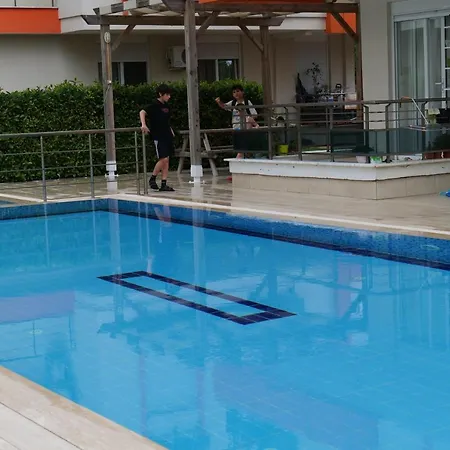 Konyaalti - Liman - - Lueks Ve Huzurlu Sitede Guezel Bir Daire * Antalya