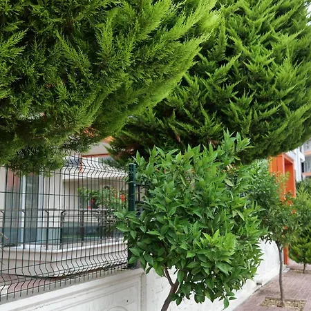 Konyaalti - Liman - - Lueks Ve Huzurlu Sitede Guezel Bir Daire Appartement