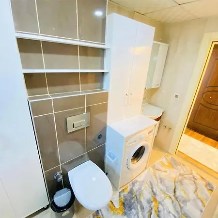 Konyaalti - Liman - - Lueks Ve Huzurlu Sitede Guezel Bir Daire *