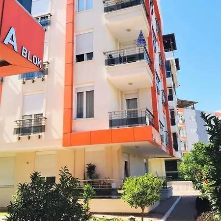 Konyaalti - Liman - - Lueks Ve Huzurlu Sitede Guezel Bir Daire Appartamento *