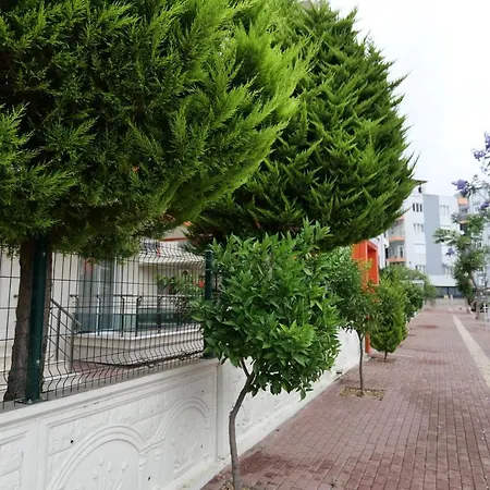 Konyaalti - Liman - - Lueks Ve Huzurlu Sitede Guezel Bir Daire